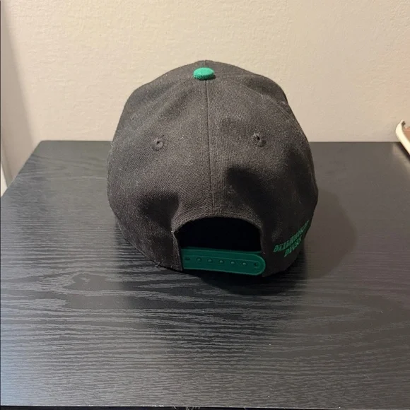 Vintage Milwaukee Bucks New Era 9Fifty SnapBack - Picture 3 of 9